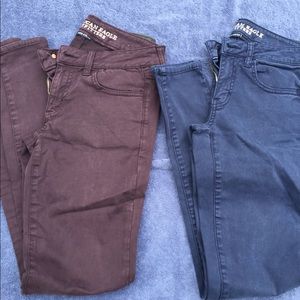 2 pairs of colored jeans. American eagle